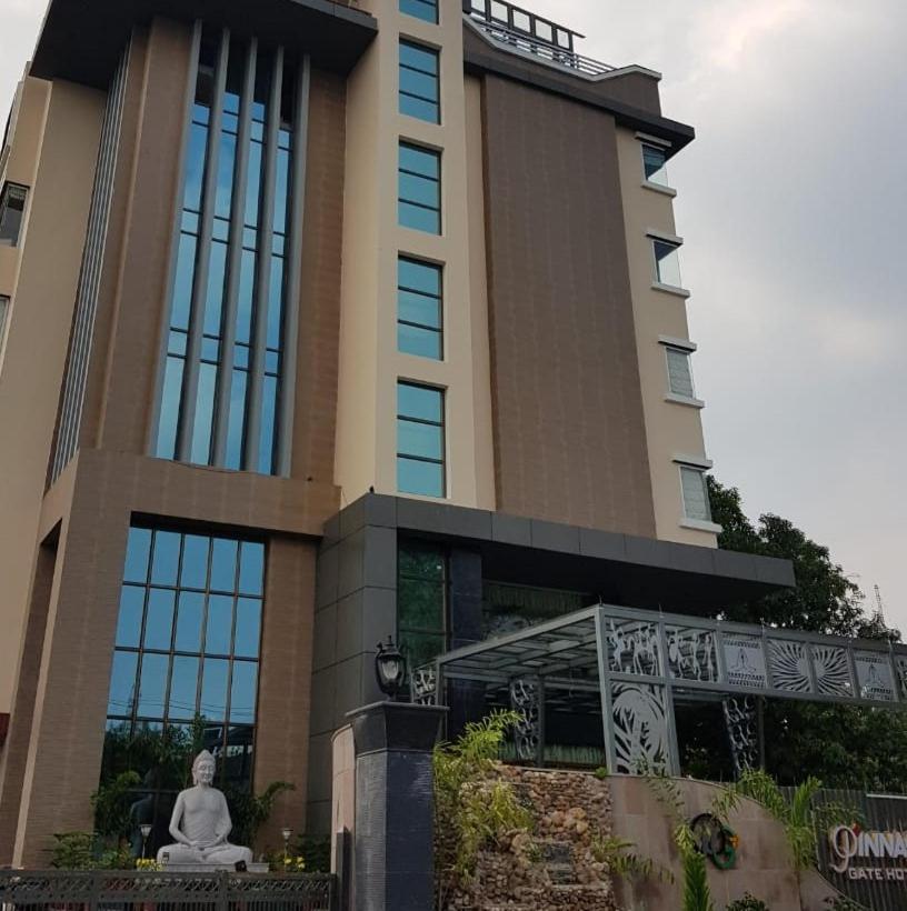 The Pinnacle Inn Sarnath Варанаси Экстерьер фото