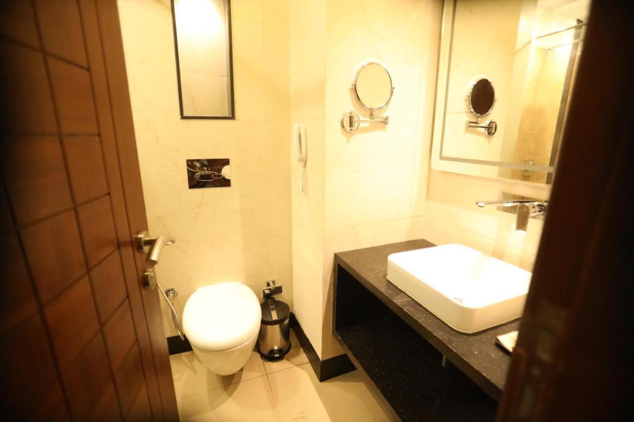 The Pinnacle Inn Sarnath Варанаси Экстерьер фото