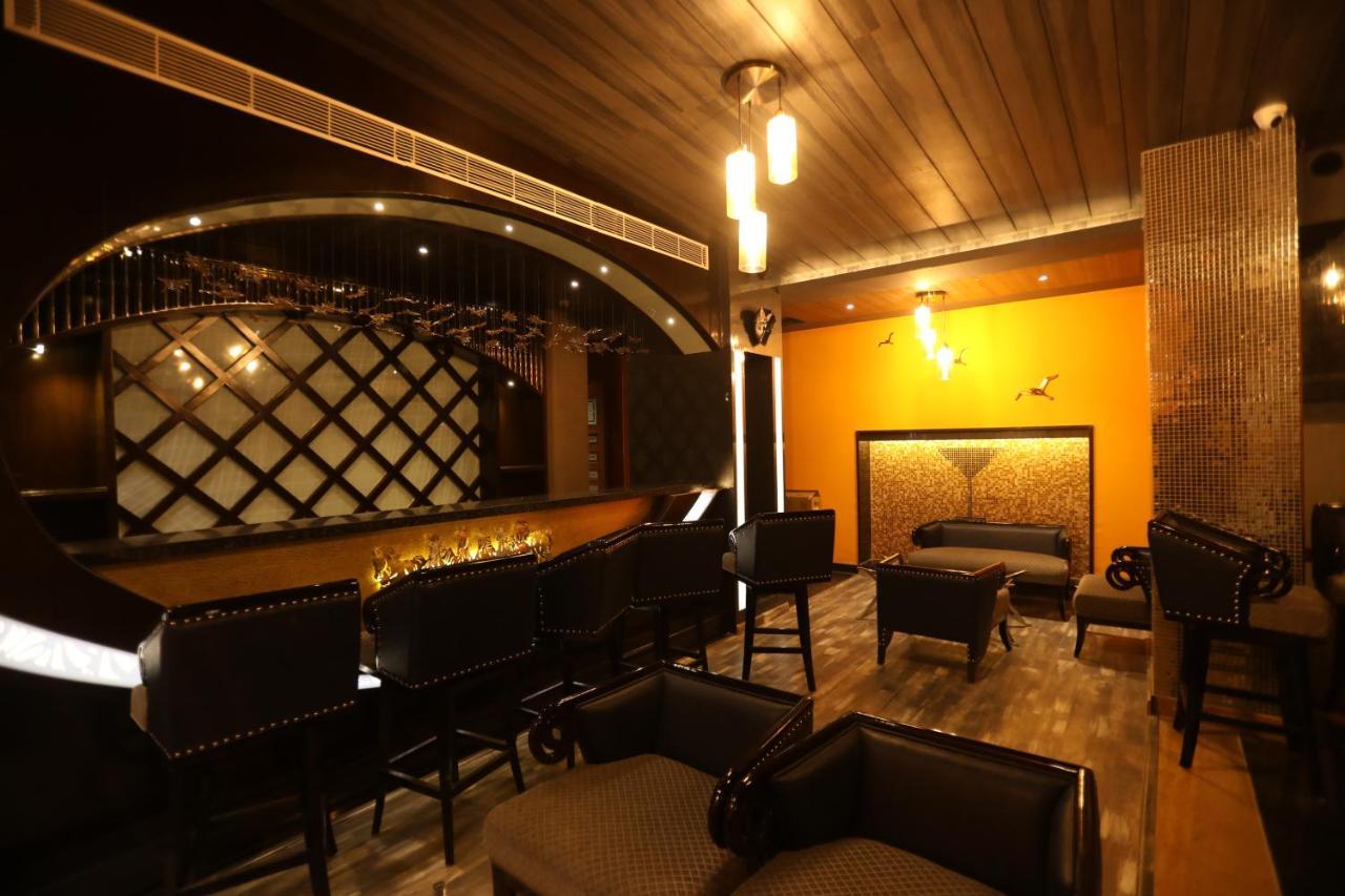 The Pinnacle Inn Sarnath Варанаси Экстерьер фото